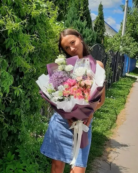 Нежный сборный букет — «Подарочек», Дубна