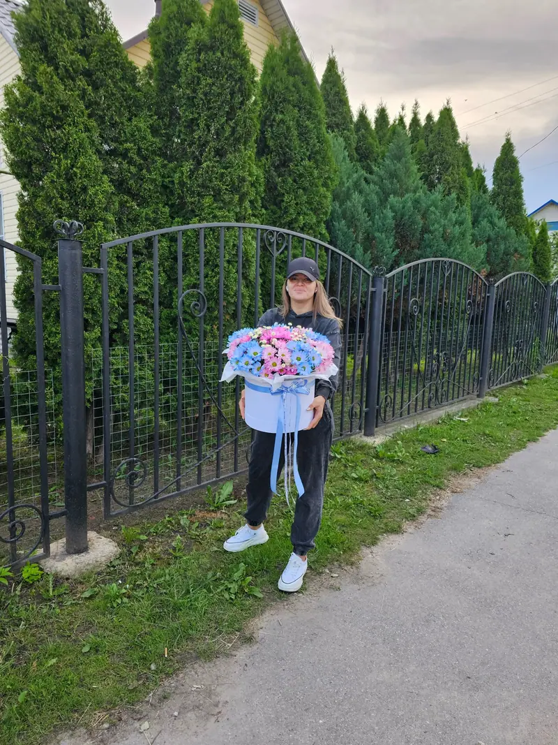 Композиции в коробках и корзинах